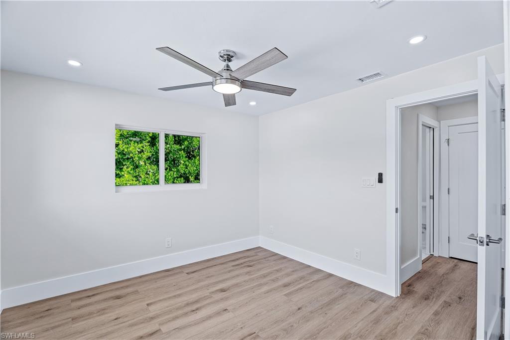 SIESTA ISLES - Residential