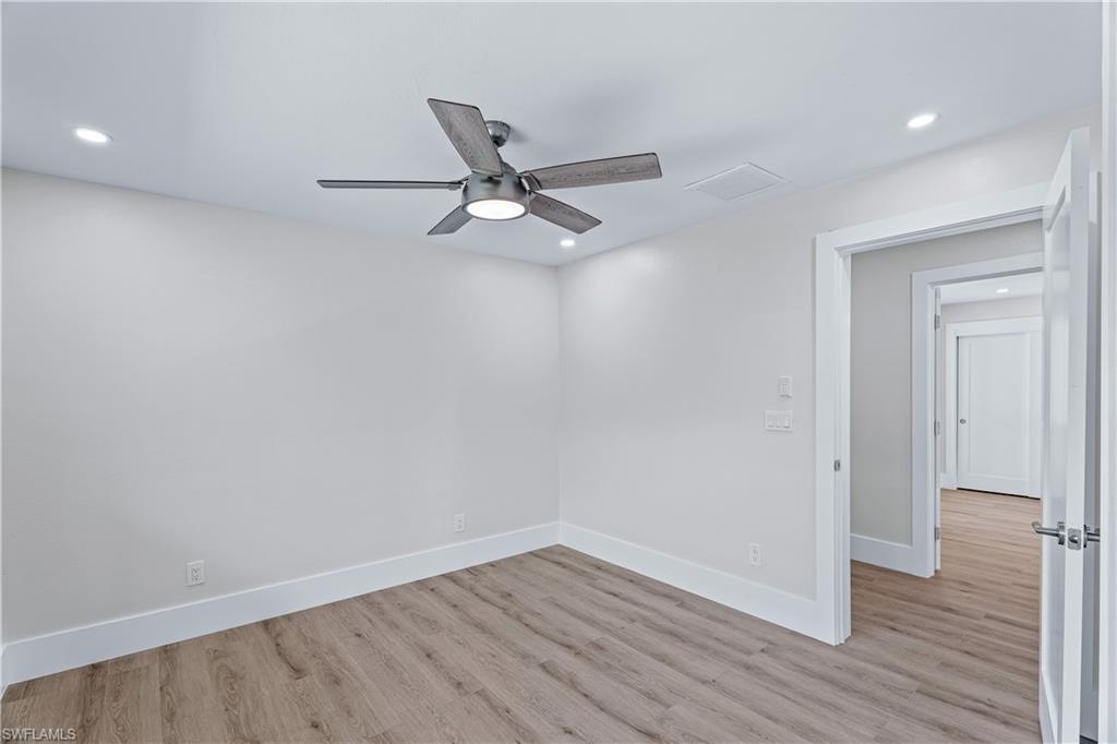 SIESTA ISLES - Residential