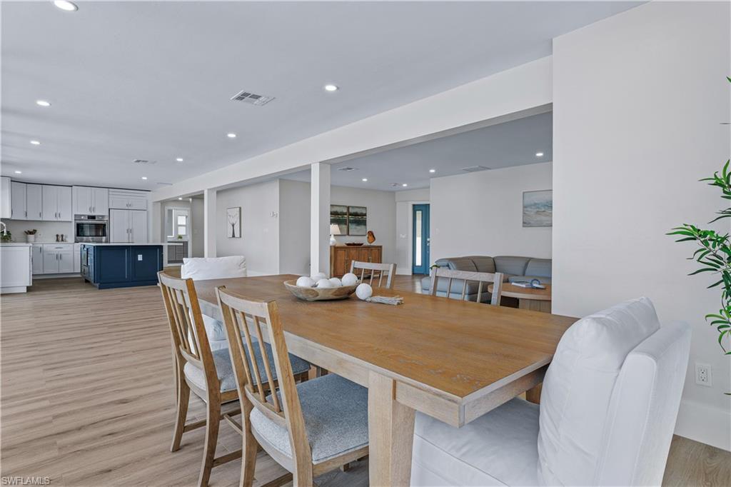 SIESTA ISLES - Residential