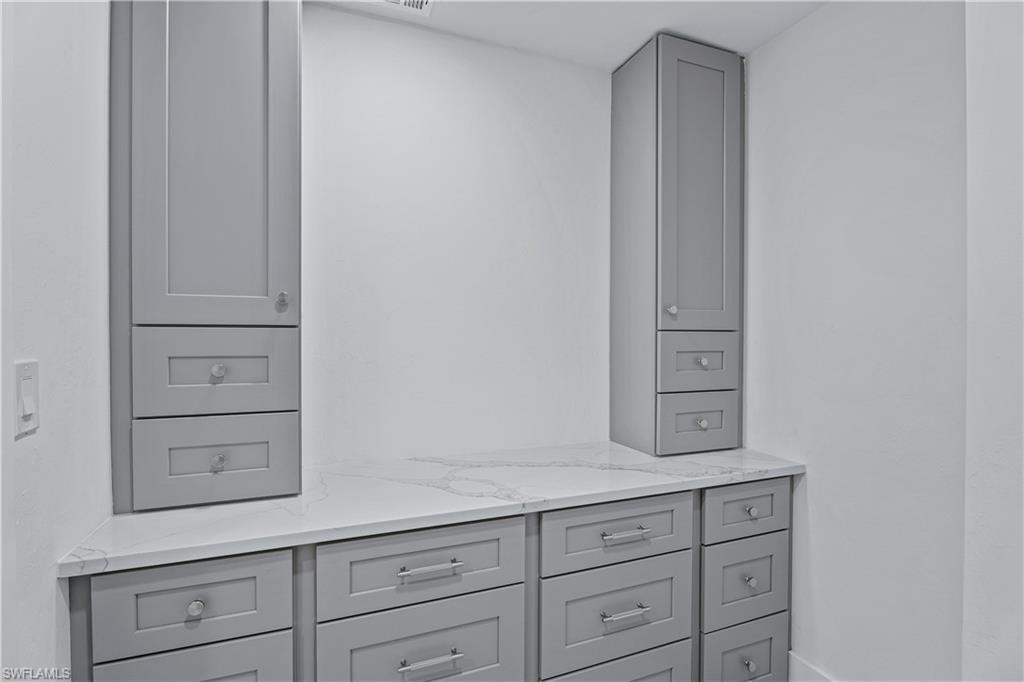 SIESTA ISLES - Residential