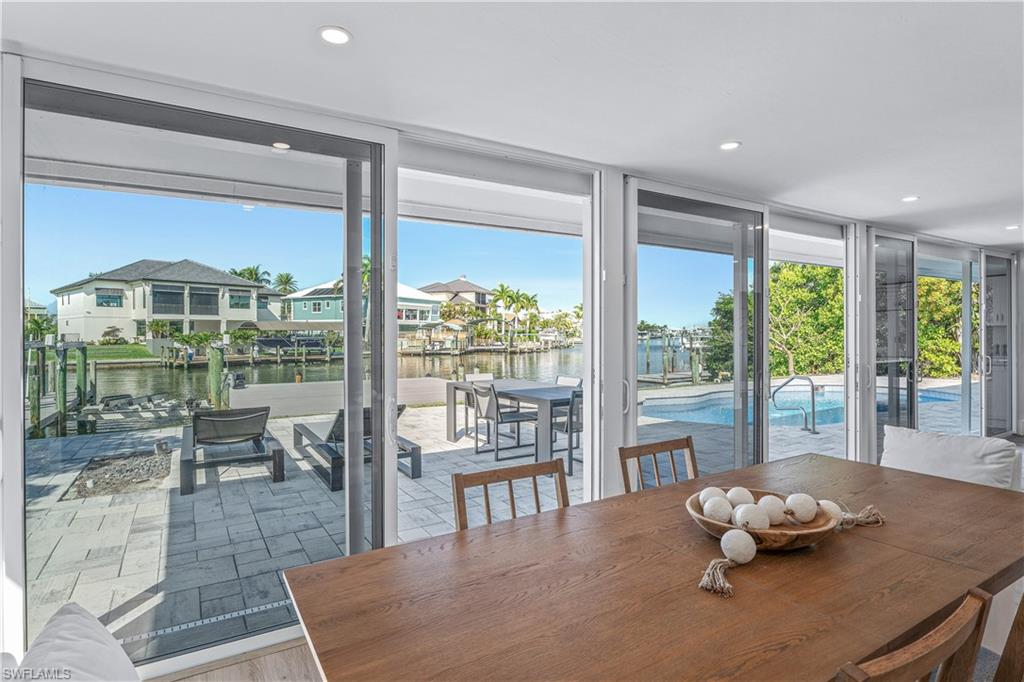 SIESTA ISLES - Residential