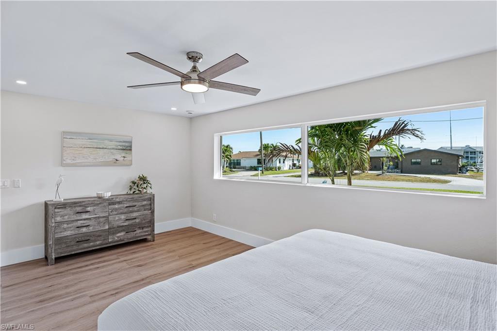 SIESTA ISLES - Residential