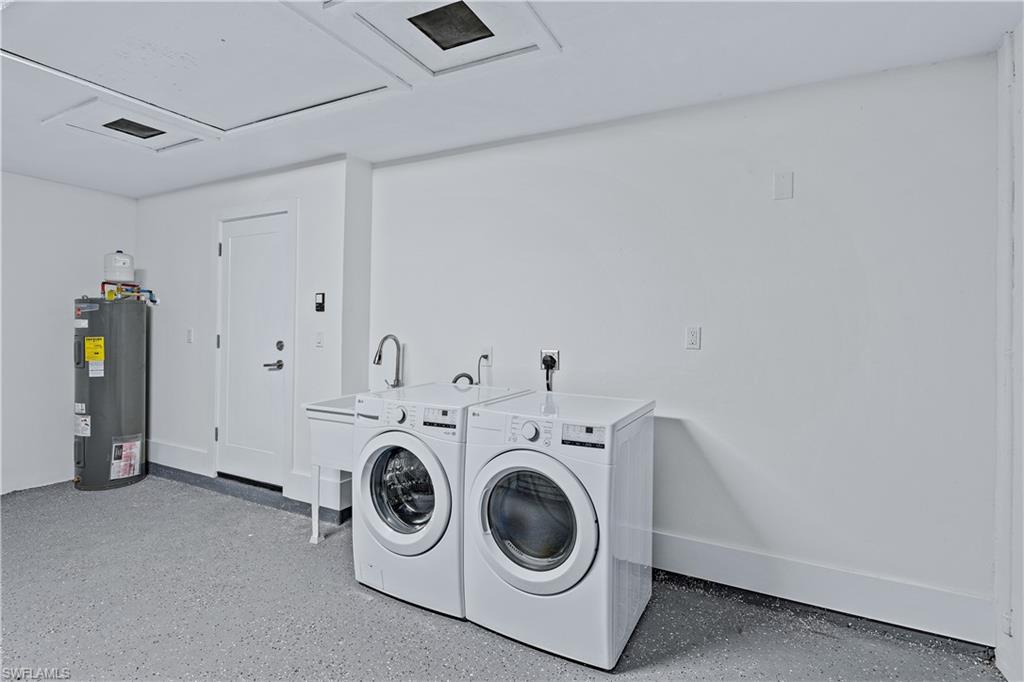 SIESTA ISLES - Residential