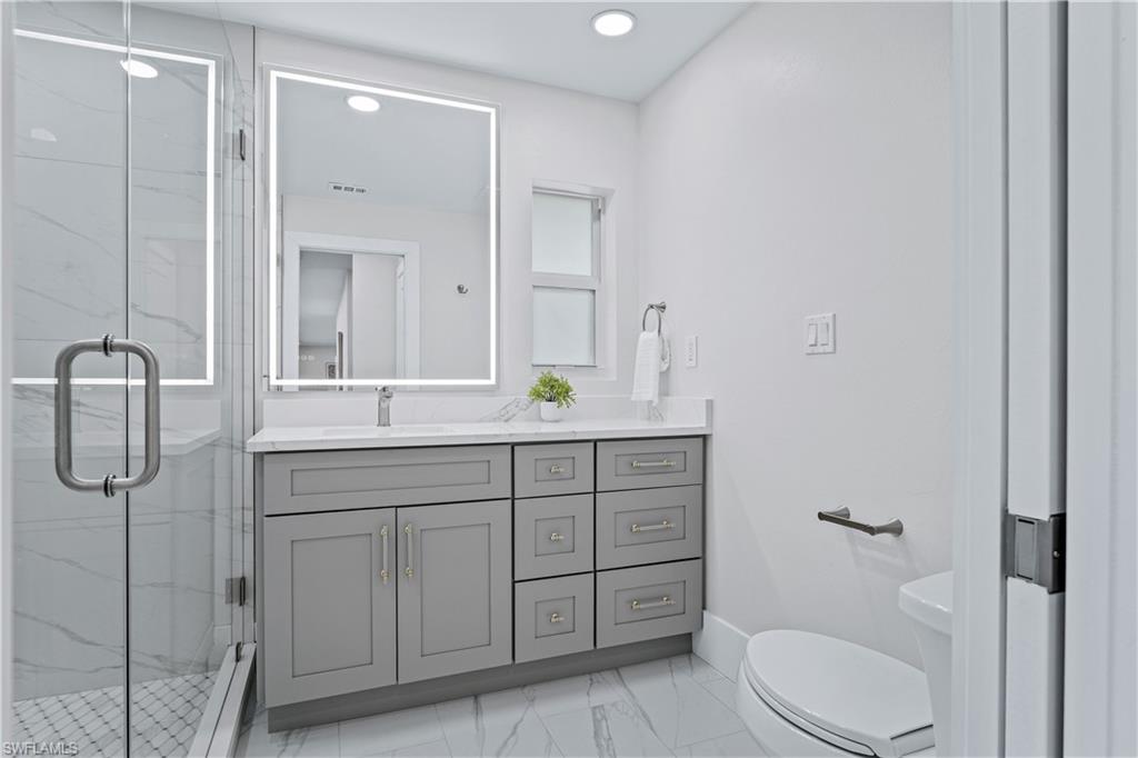 SIESTA ISLES - Residential