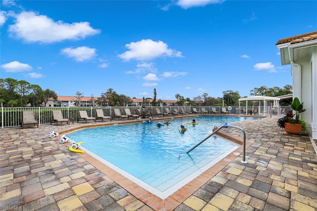 MONTCLAIR PARK VILLAS - Residential