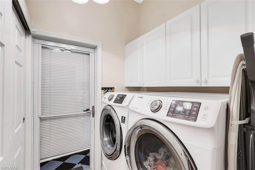 MONTCLAIR PARK VILLAS - Residential