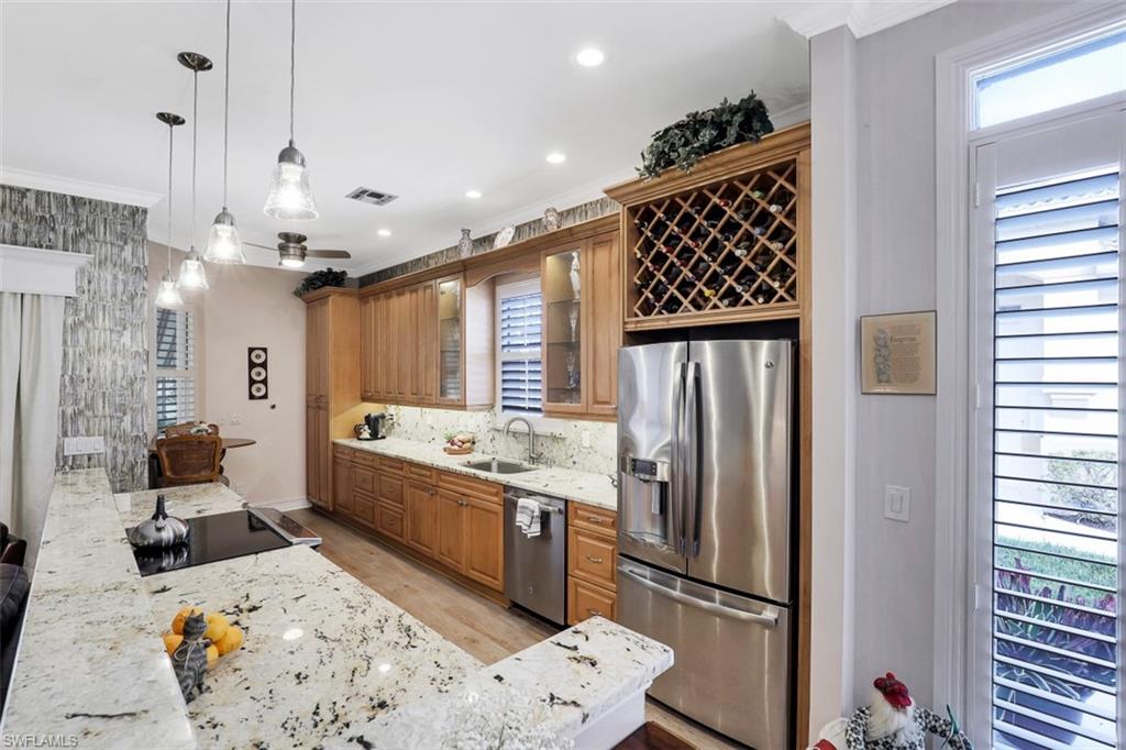 MONTCLAIR PARK VILLAS - Residential