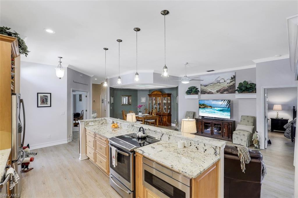 MONTCLAIR PARK VILLAS - Residential