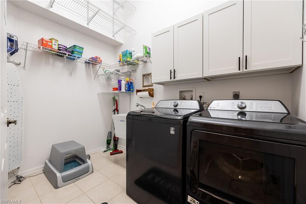 SABAL SPRINGS GOLF AND RACQUET CLUB - Residential