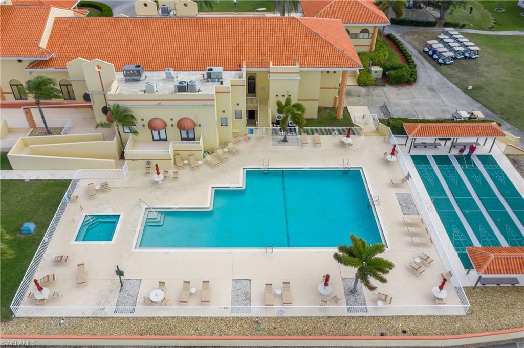 SABAL SPRINGS GOLF AND RACQUET CLUB - Residential