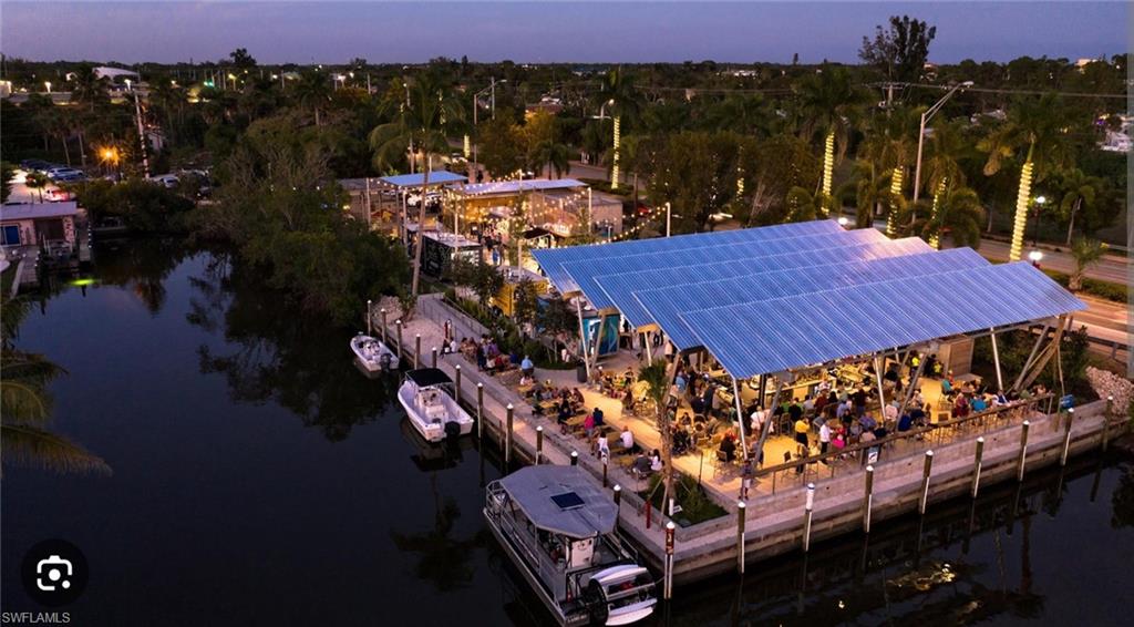 LAKE KELLY - Residential