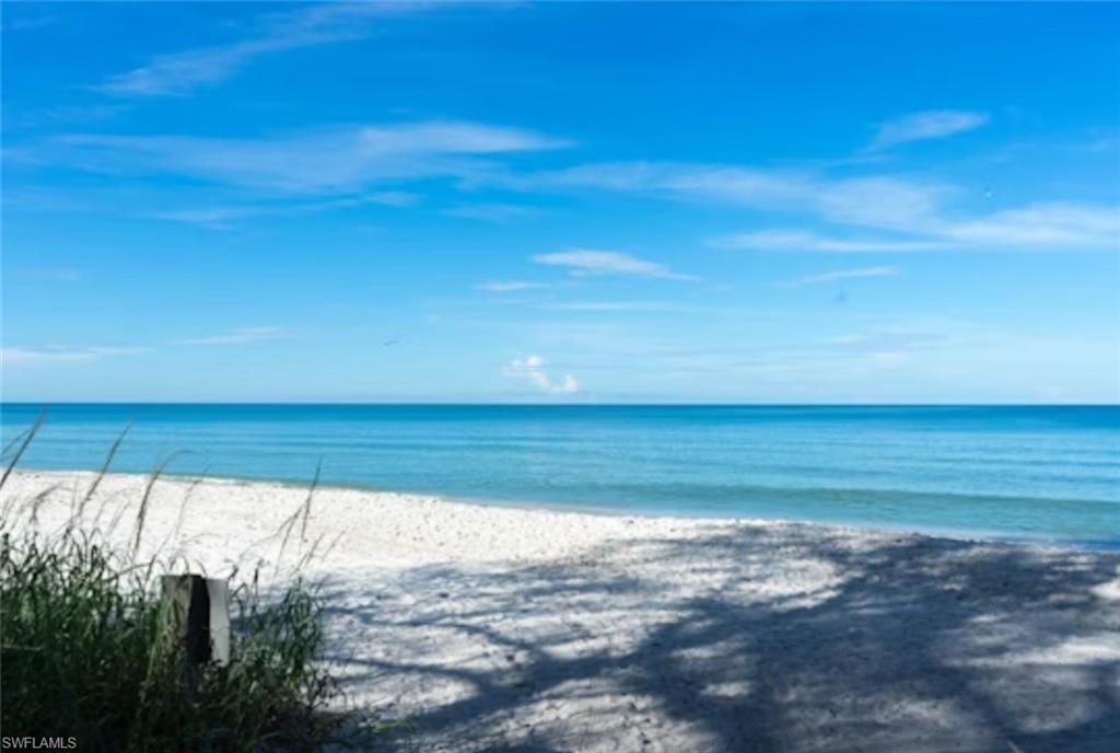 LAKE KELLY - Residential