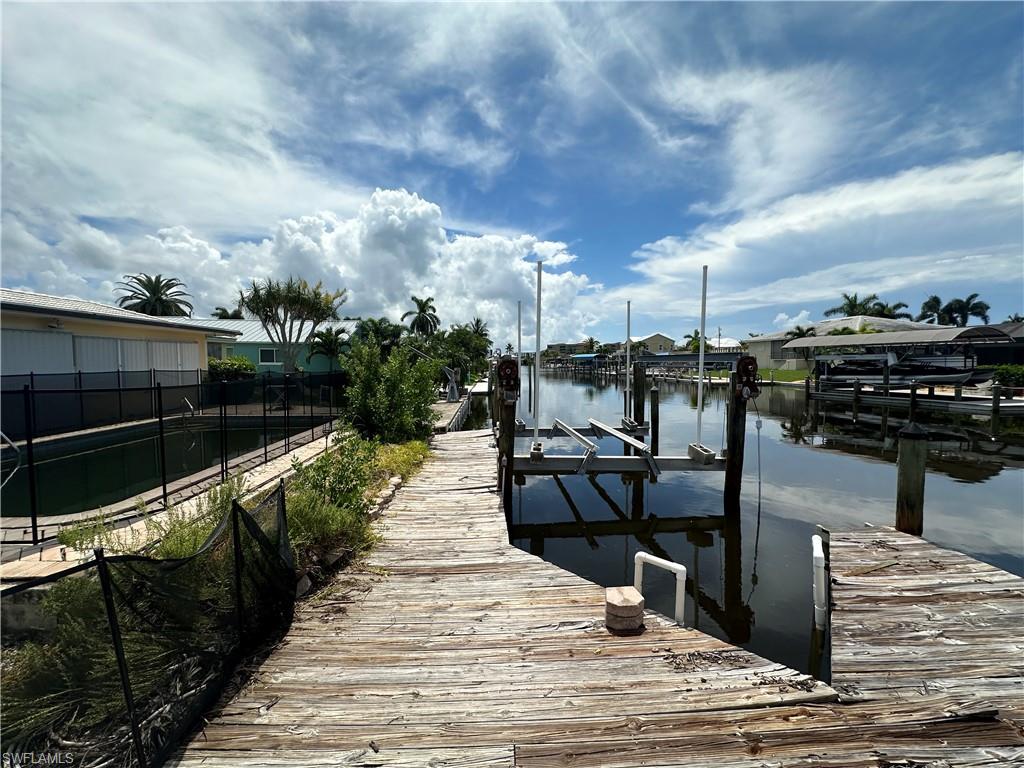 FAIRVIEW ISLES - Residential