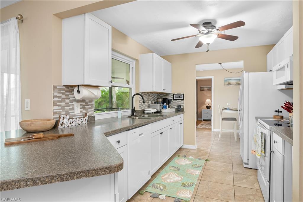 CAPE CORAL - Residential Lease