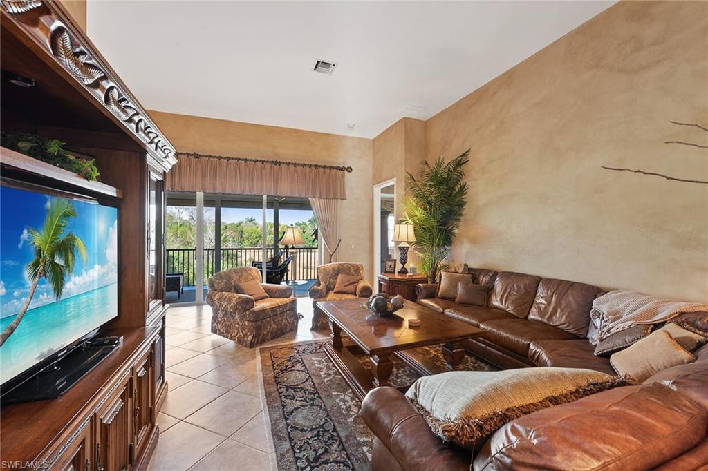 TRIANA - Residential