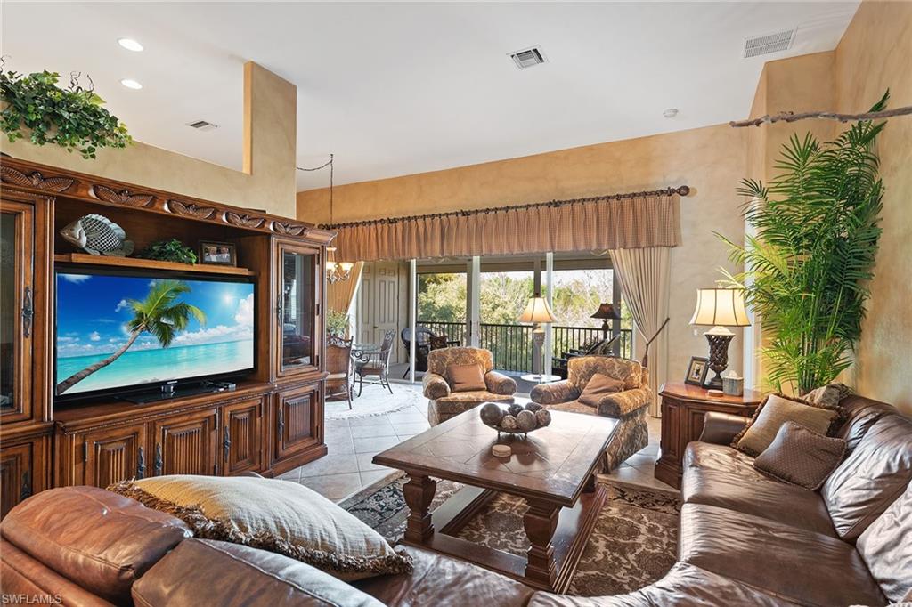 TRIANA - Residential