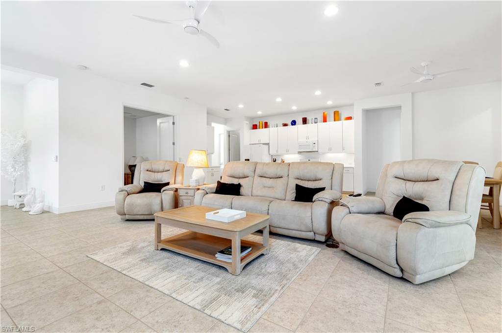 ESTERO PLACE - Residential