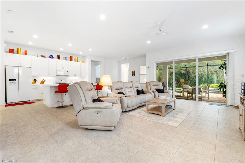 ESTERO PLACE - Residential