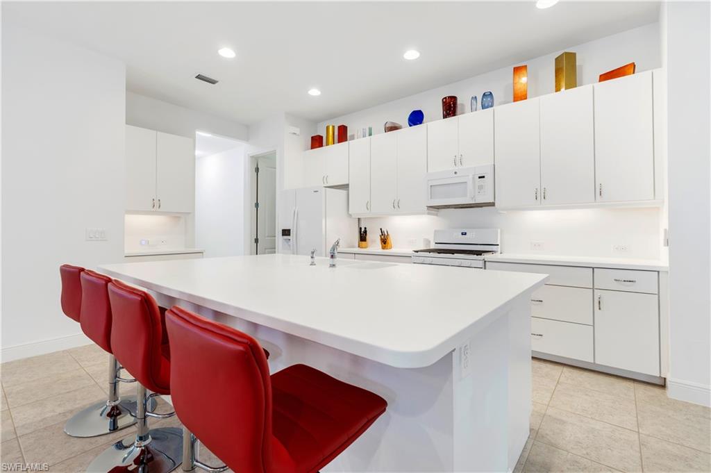 ESTERO PLACE - Residential