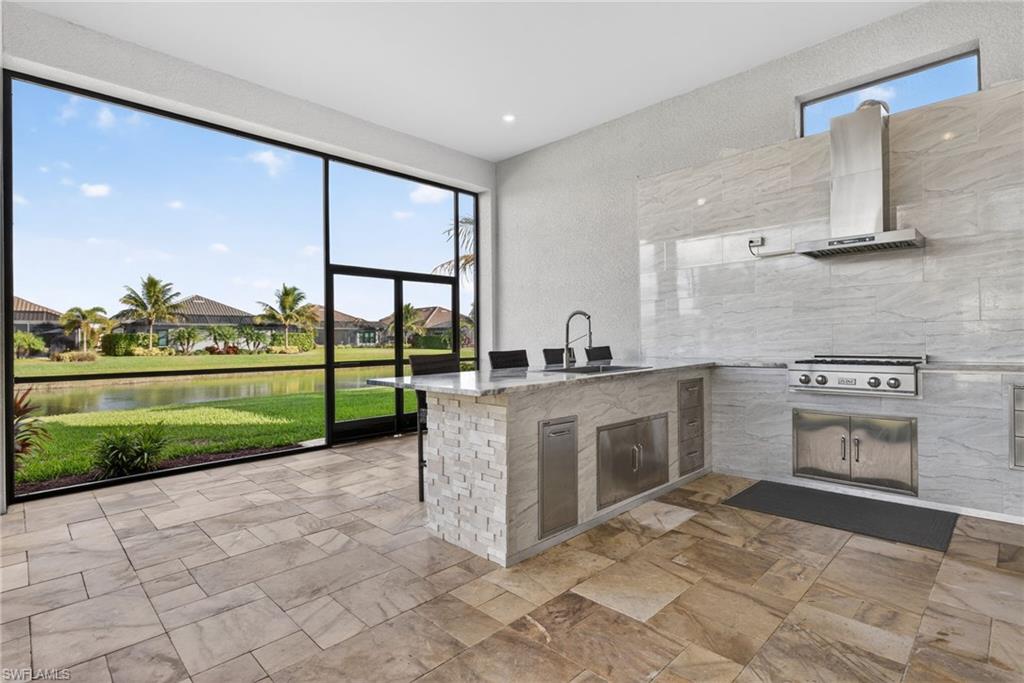 ESPLANADE LAKE CLUB - Residential