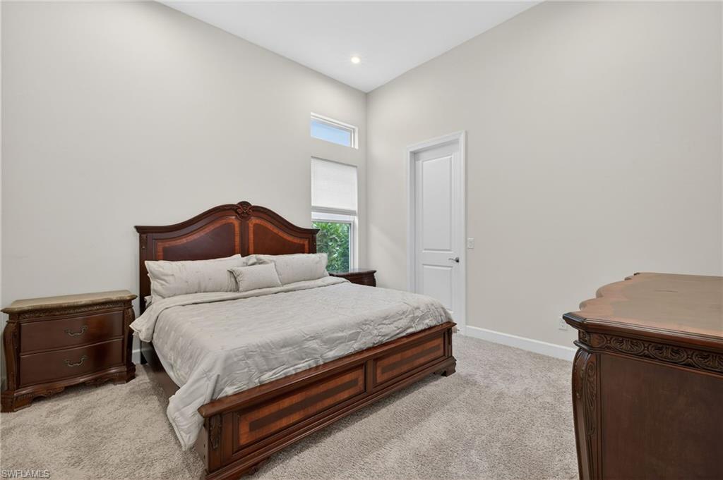 ESPLANADE LAKE CLUB - Residential