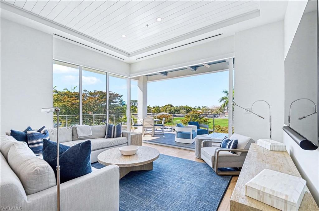 OLDE NAPLES - Residential