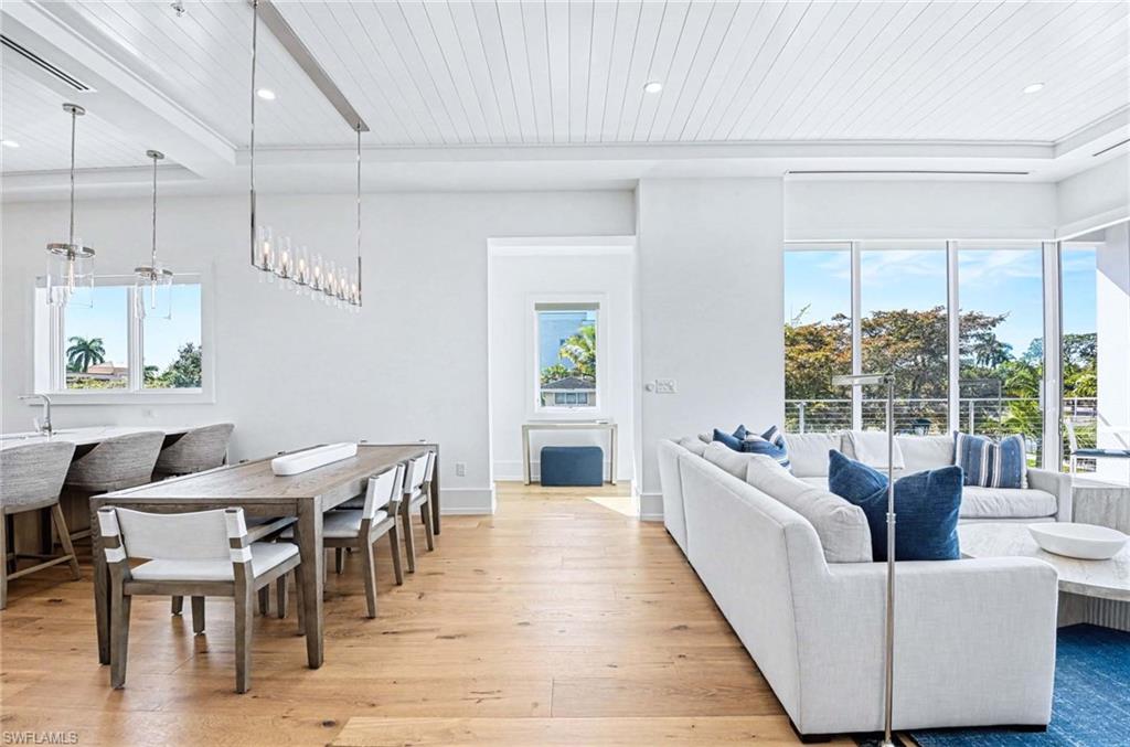 OLDE NAPLES - Residential