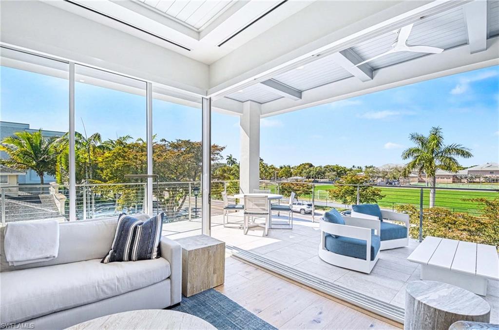 OLDE NAPLES - Residential