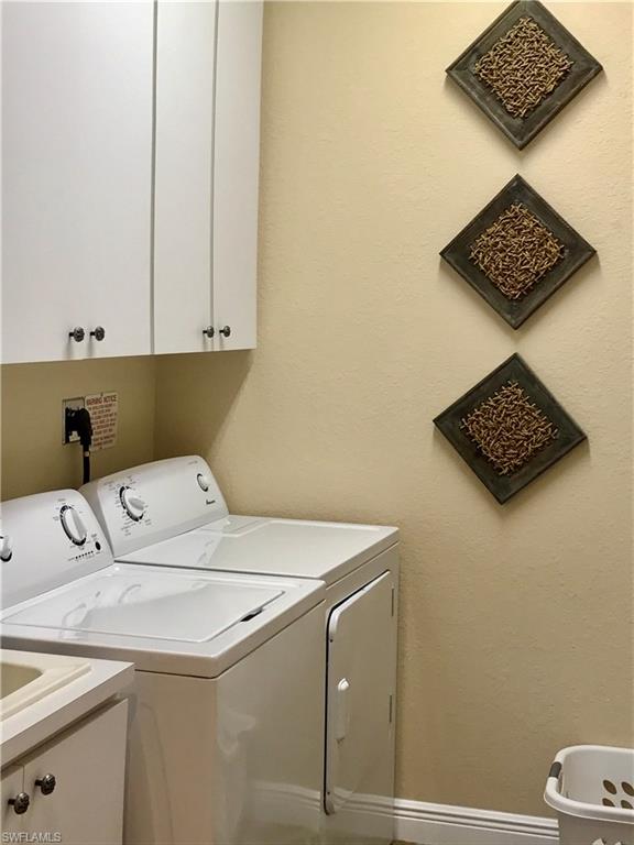 PARADISE POINT - Residential