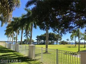 PARADISE POINT - Residential