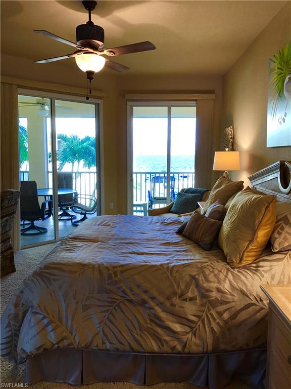 PARADISE POINT - Residential