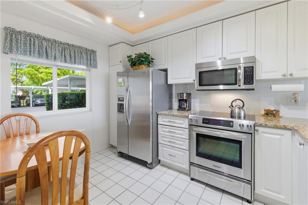 GOLFVIEW GOLF & RACQUET CLUB - Residential