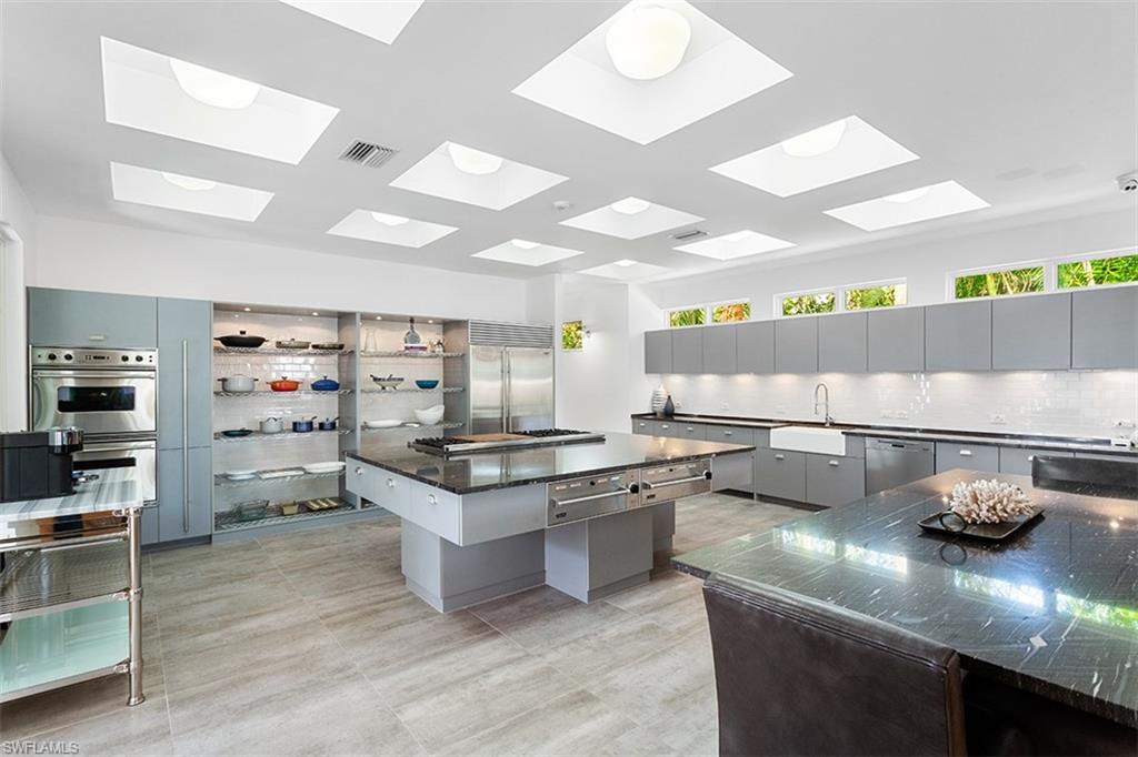 AQUALANE SHORES - Residential