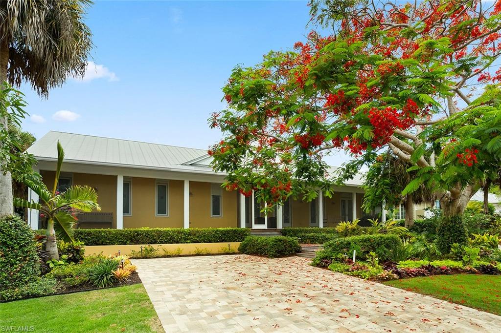 AQUALANE SHORES - Residential