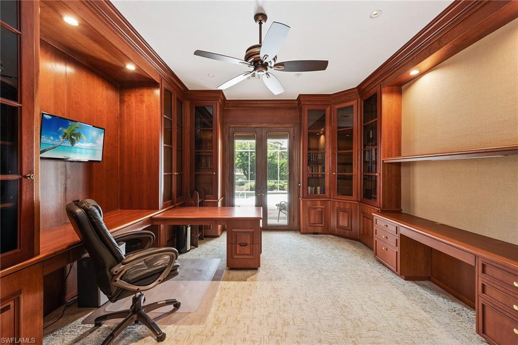 BAY COLONY SHORES - Residential