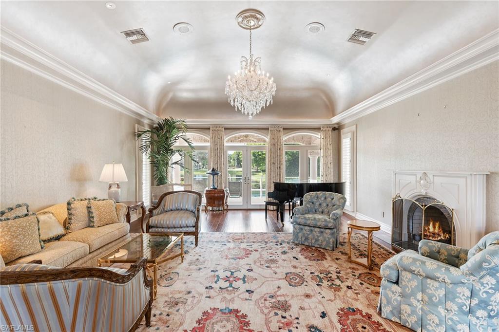 BAY COLONY SHORES - Residential