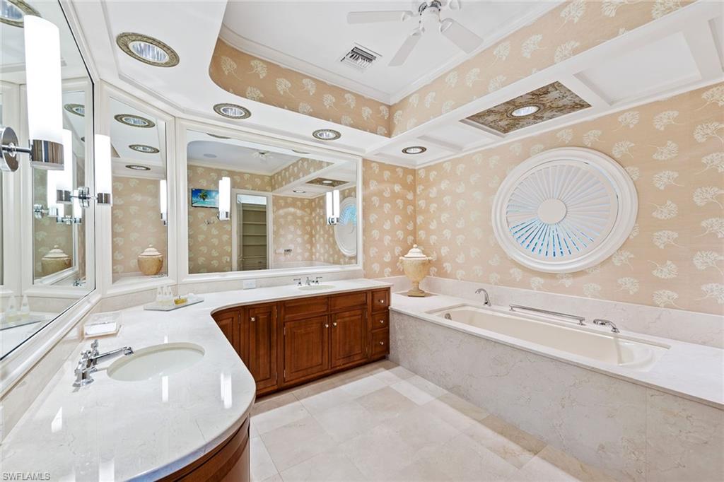 BAY COLONY SHORES - Residential