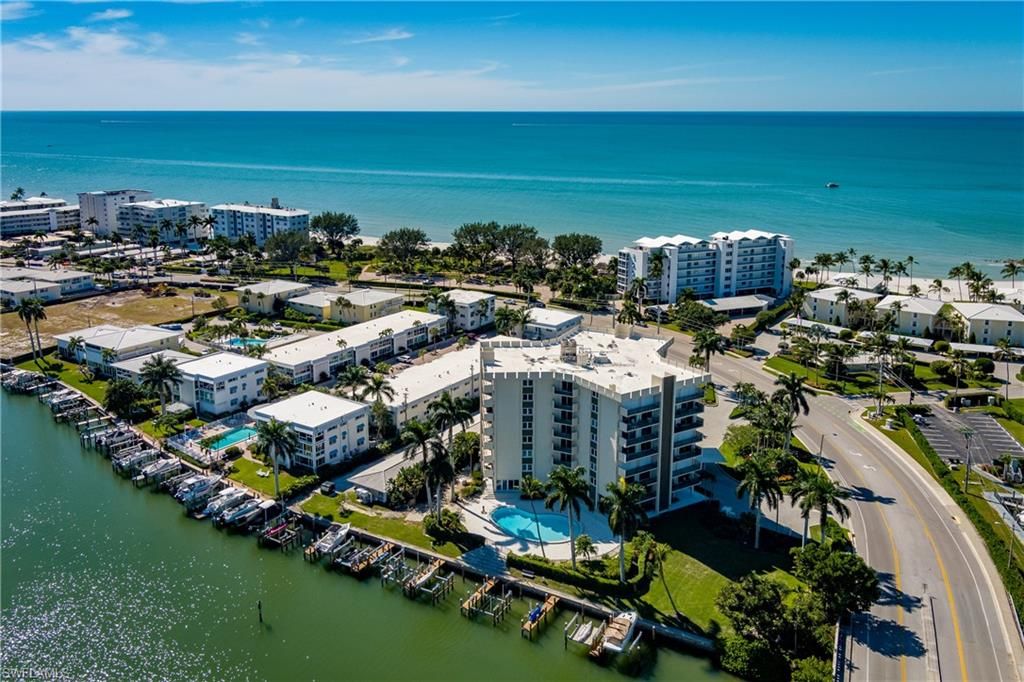 Photo of 2150 Gulf Shore BLVD N #609, NAPLES, FL 34102 (MLS # 225076907)