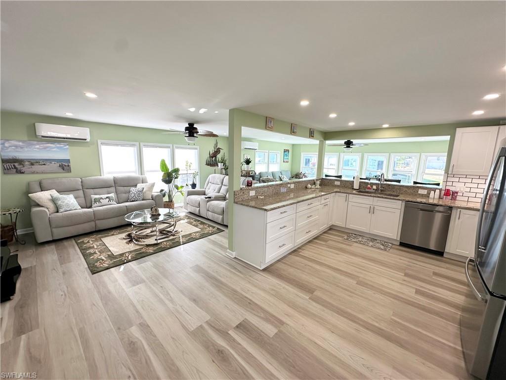 BAYSIDE ESTATES - Residential