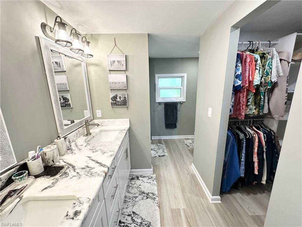 BAYSIDE ESTATES - Residential