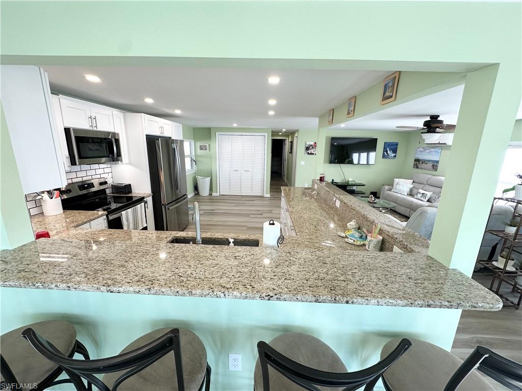 BAYSIDE ESTATES - Residential