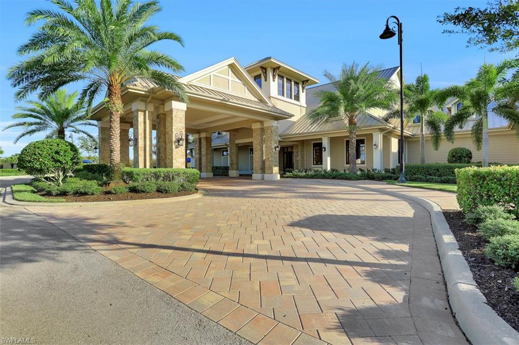 WINDING CYPRESS - Residential