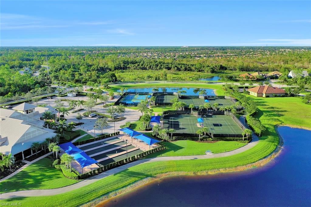 WINDING CYPRESS - Residential