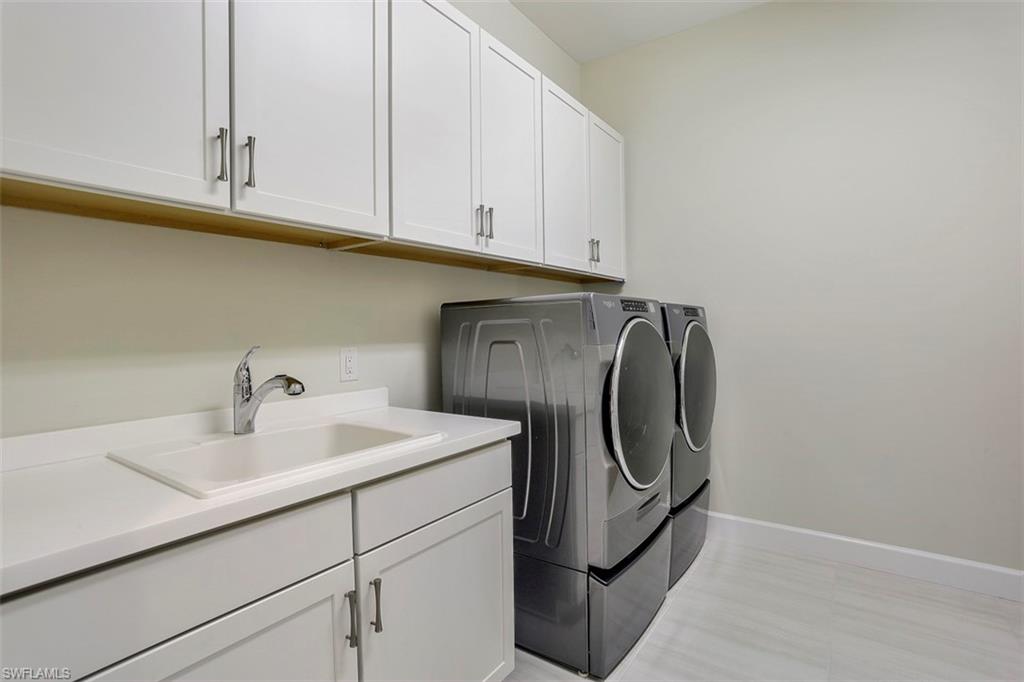 WINDING CYPRESS - Residential