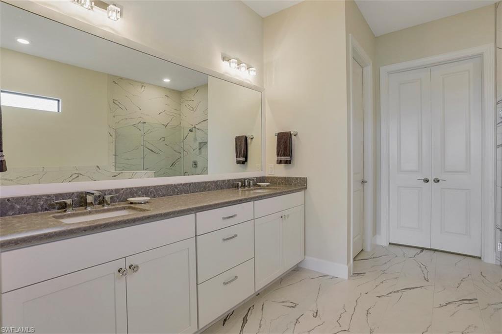 WINDING CYPRESS - Residential