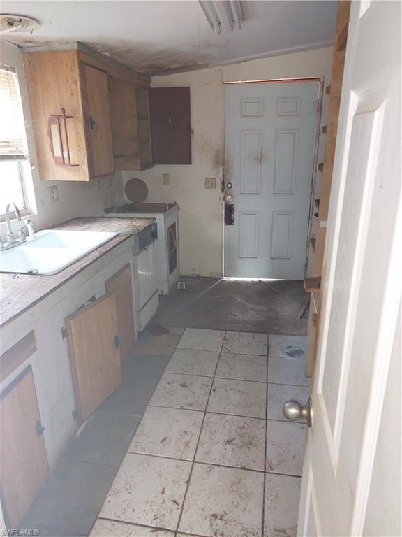 SUNCOAST ESTATES UNREC - Residential