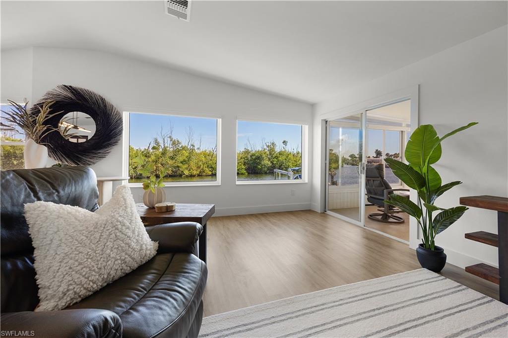 BAYSIDE ESTATES - Residential