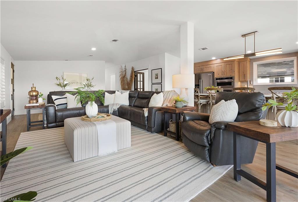 BAYSIDE ESTATES - Residential