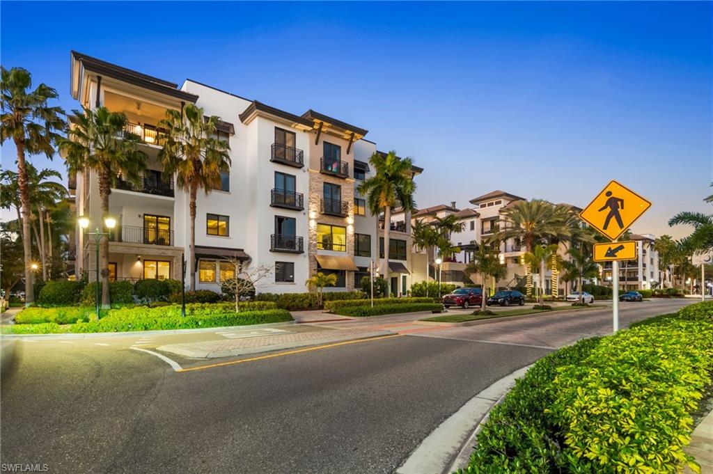 NAPLES SQUARE - Residential