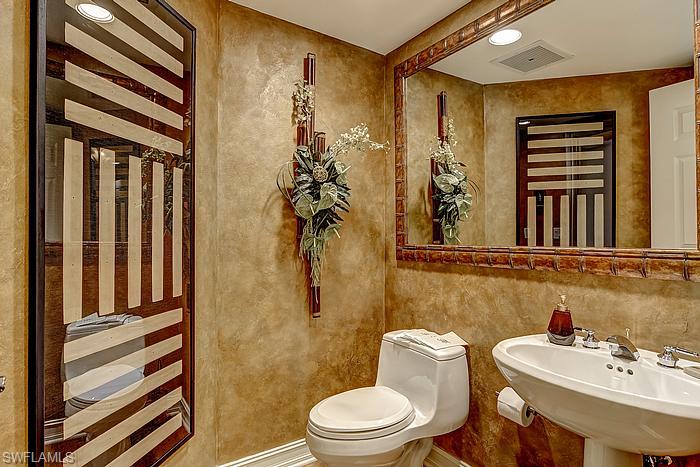 VENTANAS AT TIBURON - Residential